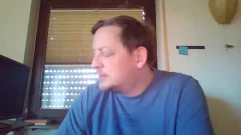 blonde32m online show from February 2025 07:44:02 AM