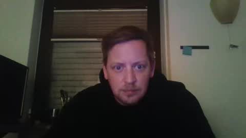 blonde32m online show from November 2025 07:16:01 PM