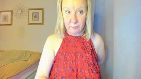 Snapshot of blonde_angel20 chatting on February 2025 05:16:02 PM Nicole online show from February 2025 05:16:02 PM