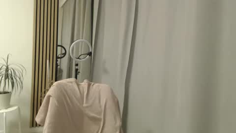 Snapshot of blonde_angel20 chatting on February 2026 05:40:02 PM Nicole online show from February 2026 05:40:02 PM