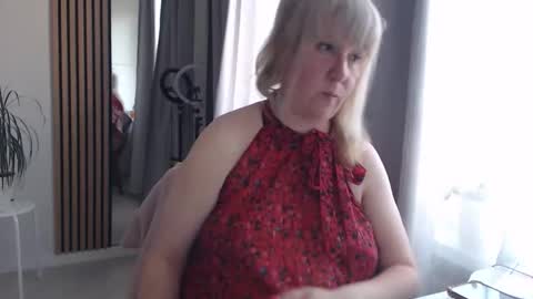 Nicole online show from May 2026 05:28:01 PM