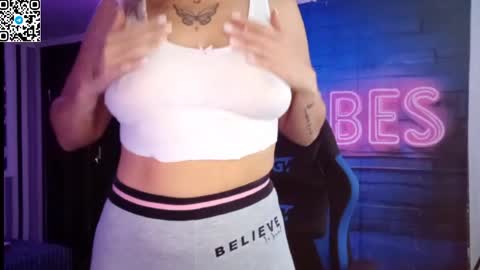 Snapshot of blonde_temptation chatting on September 2025 12:05:01 PM Meryem online show from September 2025 12:05:01 PM