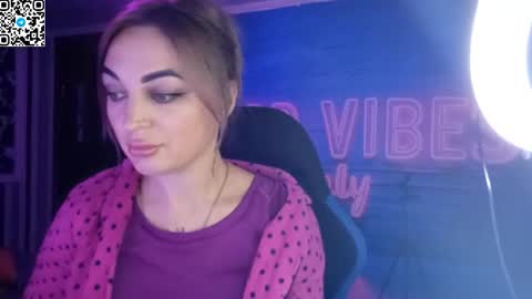 Snapshot of blonde_temptation chatting on October 2025 03:56:02 PM Meryem online show from October 2025 03:56:02 PM