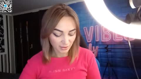 Snapshot of blonde_temptation chatting on November 2025 08:04:02 AM Meryem online show from November 2025 08:04:02 AM