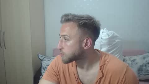 Mr Blond online show from May 2026 09:22:02 PM