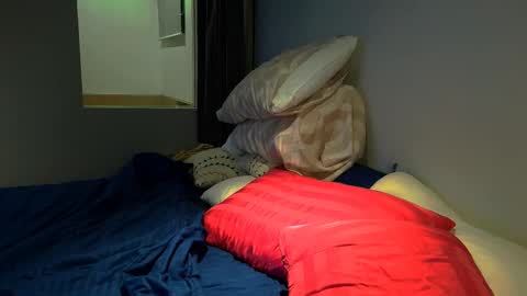 Snapshot of blondedolltia chatting on November 2025 03:38:02 PM blondedolltia online show from November 2025 03:38:02 PM