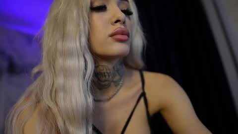 blondie_muller online show from April 2026 08:03:01 PM