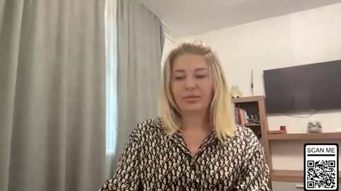 blondie_xoxoxo online show from October 2025 07:49:02 AM
