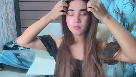 blondina_twinx online show from May 2026 08:20:01 AM