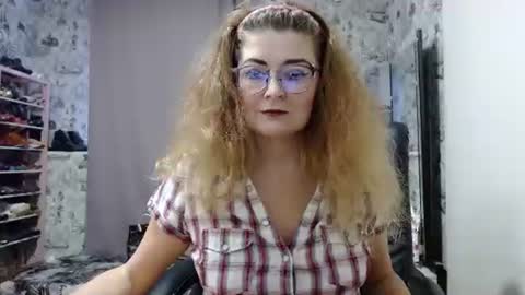 BlondMILfs online show from January 2025 01:05:01 PM