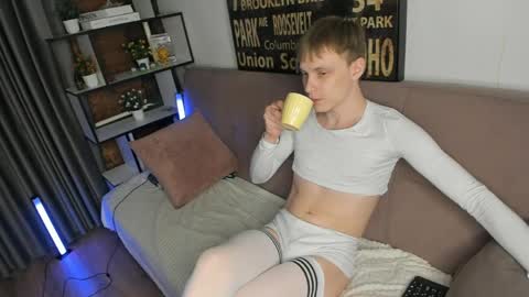 Snapshot of blondvibe chatting on May 2026 09:12:01 PM Alik online show from May 2026 09:12:01 PM