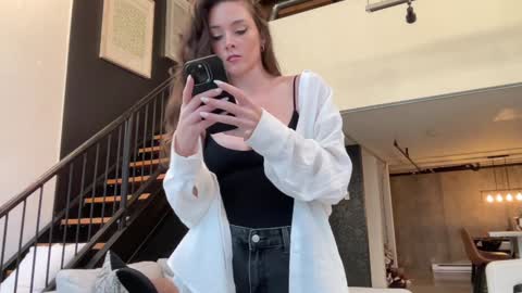 Emma Bloom online show from December 2025 08:27:02 PM