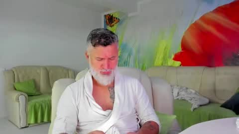 Nico online show from January 2026 06:44:01 PM