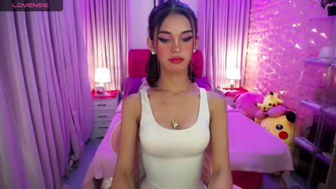 Snapshot of blue_aiveexx chatting on December 2024 07:28:02 AM aivee online show from December 2024 07:28:02 AM