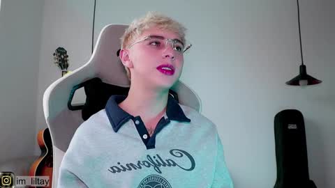 TAY   online show from December 2024 12:29:02 PM