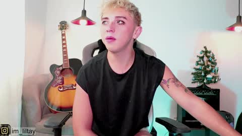 TAY   online show from December 2024 07:01:01 PM