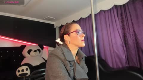 Blue online show from October 2025 02:46:02 AM