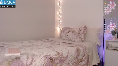 Snapshot of blue_nebula chatting on February 2026 12:59:02 PM Blue online show from February 2026 12:59:02 PM