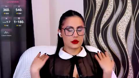 Snapshot of blueberryangel chatting on November 2025 10:02:01 PM LENA online show from November 2025 10:02:01 PM