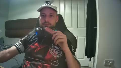 Snapshot of bluebirdflame1 chatting on March 2025 05:40:02 AM bluebirdflame1 online show from March 2025 05:40:02 AM