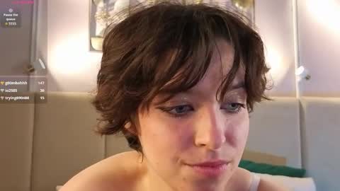 Charlotte  dont forget to thumbs up me  online show from April 2026 01:41:02 PM