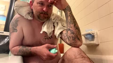 bluecollarpixel online show from April 2026 09:12:02 AM