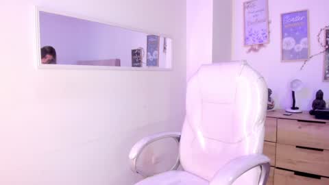        online show from February 2025 03:21:01 PM