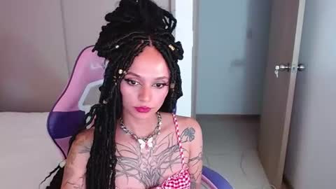 Snapshot of bluee_v chatting on July 2026 01:53:01 AM Im Abril .. Nice to meet you thumb up me please its important INDEPENDENT MODEL online show from July 2026 01:53:01 AM