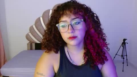 Bluee online show from September 2025 11:31:02 PM