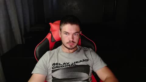 blueeyeboy0 online show from December 2024 04:12:02 AM