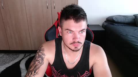 blueeyeboy0 online show from January 2025 09:45:01 AM