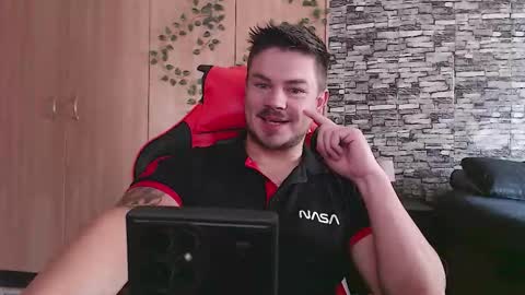 blueeyeboy0 online show from September 2025 06:57:01 AM