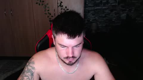 blueeyeboy0 online show from November 2025 06:40:01 PM