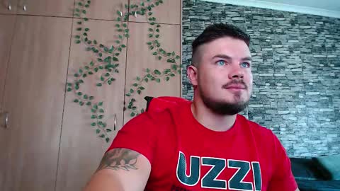 blueeyeboy0 online show from December 2025 07:46:02 AM