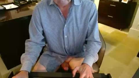 blueisles online show from November 2025 05:39:01 PM