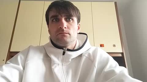 bluejoee online show from February 2026 12:56:01 PM