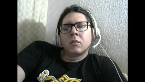 Snapshot of bluepillessence chatting on December 2025 04:03:02 PM bluepillessence online show from December 2025 04:03:02 PM