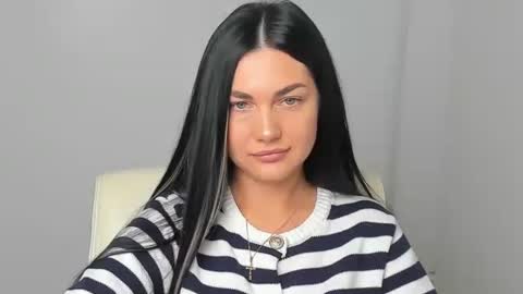 Kelly online show from November 2025 07:19:01 AM