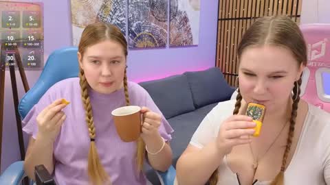 Ellie3 online show from January 2025 03:25:01 PM