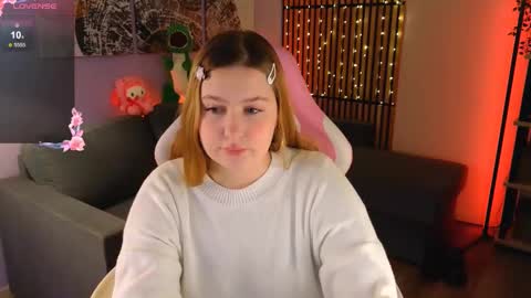 Ellie3 online show from February 2025 12:20:01 PM