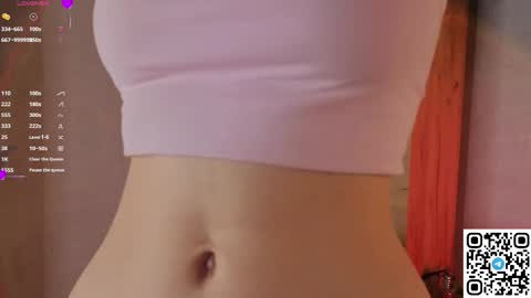 Snapshot of blushinbloom chatting on November 2025 06:05:01 AM Dolores online show from November 2025 06:05:01 AM