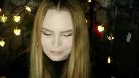 blushing_star online show from March 2026 04:03:02 PM