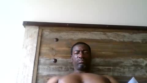 bluuthunder1914 online show from May 2026 04:28:01 PM