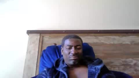 bluuthunder1914 online show from May 2026 02:01:01 PM