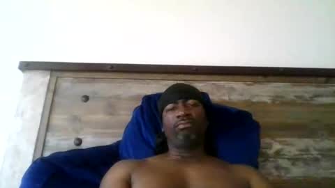 bluuthunder1914 online show from May 2026 03:42:01 PM