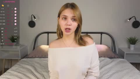 Erica online show from December 2024 04:17:01 PM