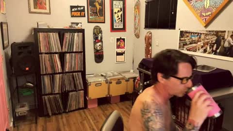 Snapshot of bnczuperzexy chatting on April 2026 06:55:01 AM ZuperZexyZounds online show from April 2026 06:55:01 AM