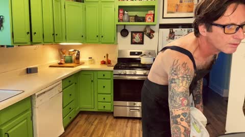 Snapshot of bnczuperzexy chatting on April 2026 12:11:02 AM ZuperZexyZounds online show from April 2026 12:11:02 AM