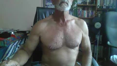 Snapshot of bobbgud chatting on October 2025 11:44:02 AM Bobbgud online show from October 2025 11:44:02 AM