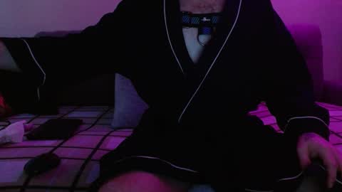 Snapshot of bobbyenglish69 chatting on February 2025 09:54:01 AM Bobby English online show from February 2025 09:54:01 AM